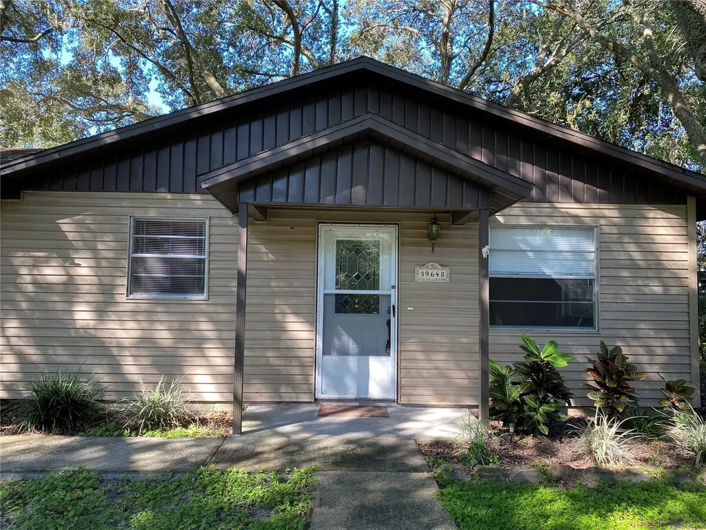 39648 Meadowood Loop Zephyrhills FL 33542