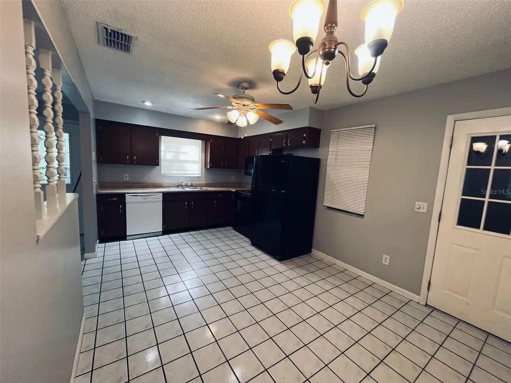 39648 Meadowood Loop Zephyrhills FL 33542