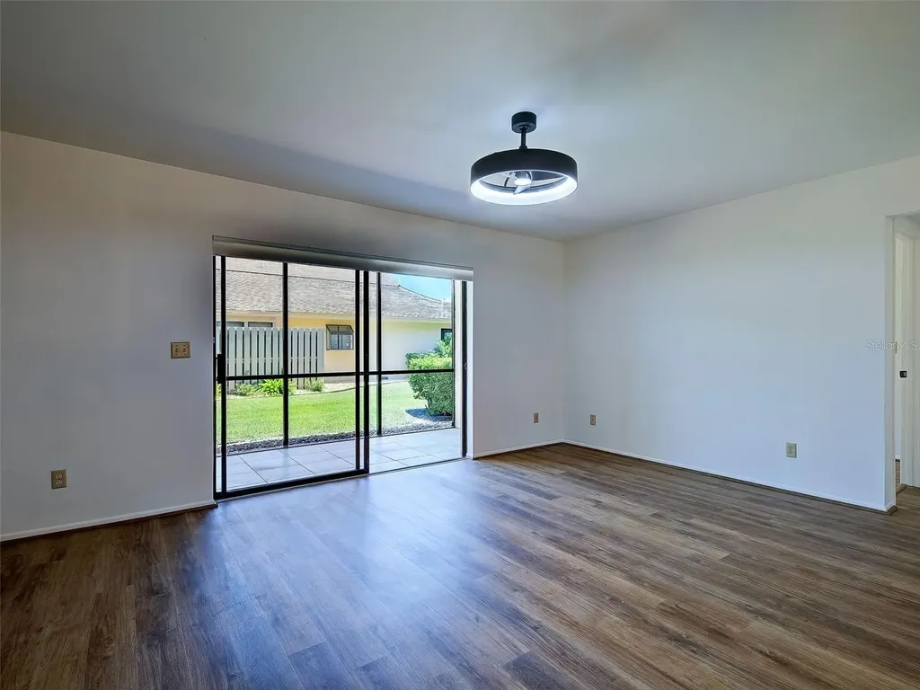 2004 Longpointe Circle Venice FL 34293