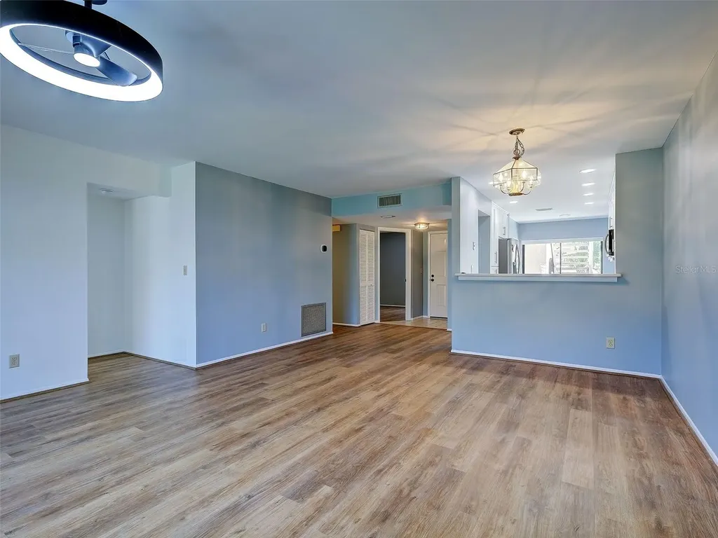 2004 Longpointe Circle Venice FL 34293