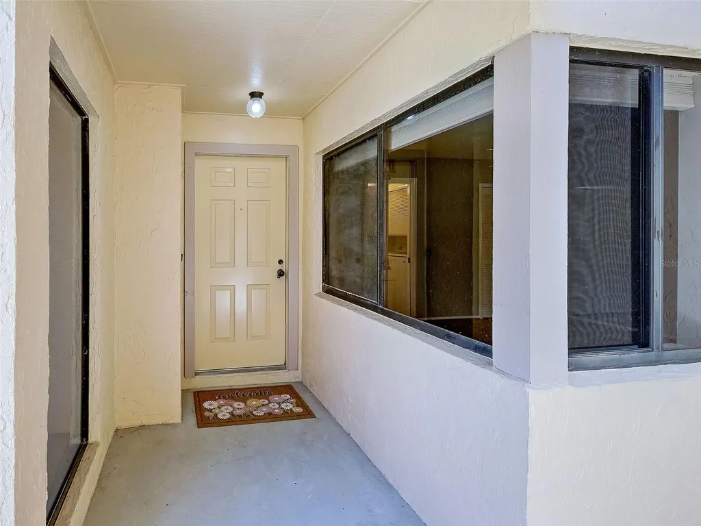 2004 Longpointe Circle Venice FL 34293
