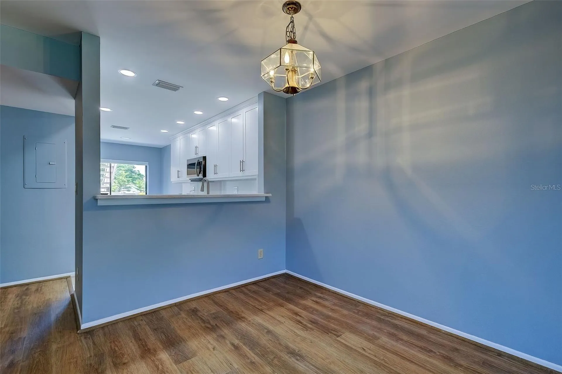 2004 Longpointe Circle Venice FL 34293