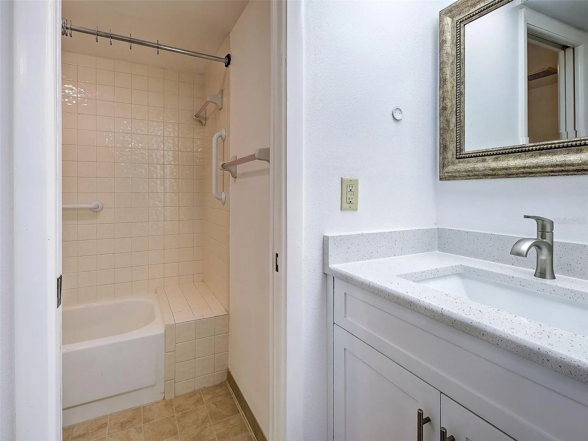 2004 Longpointe Circle Venice FL 34293