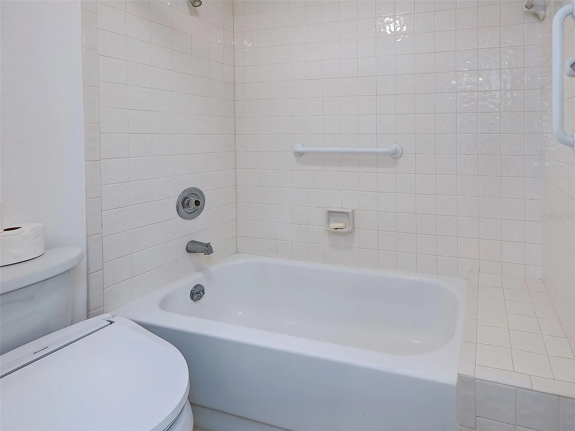 2004 Longpointe Circle Venice FL 34293