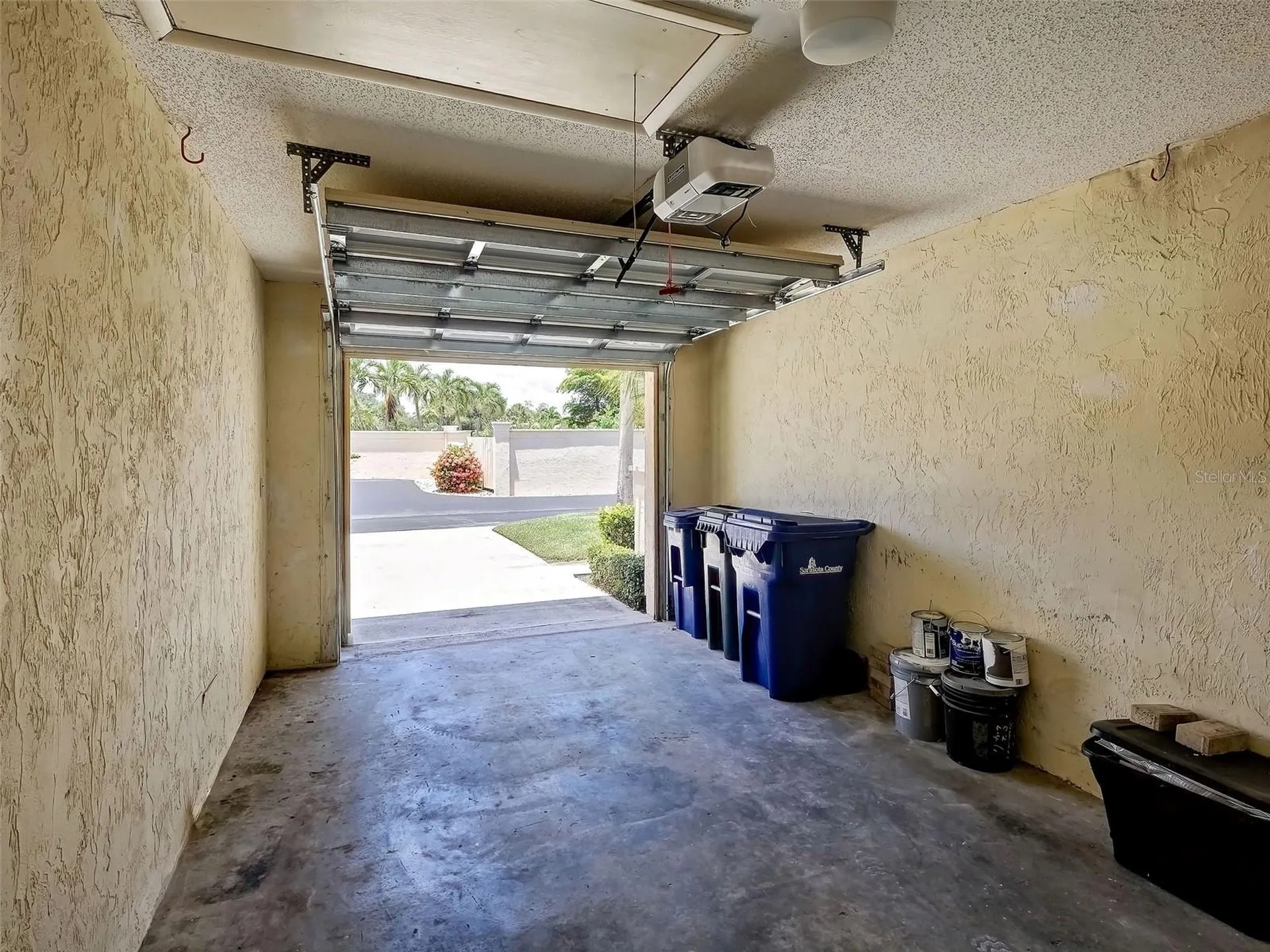 2004 Longpointe Circle Venice FL 34293