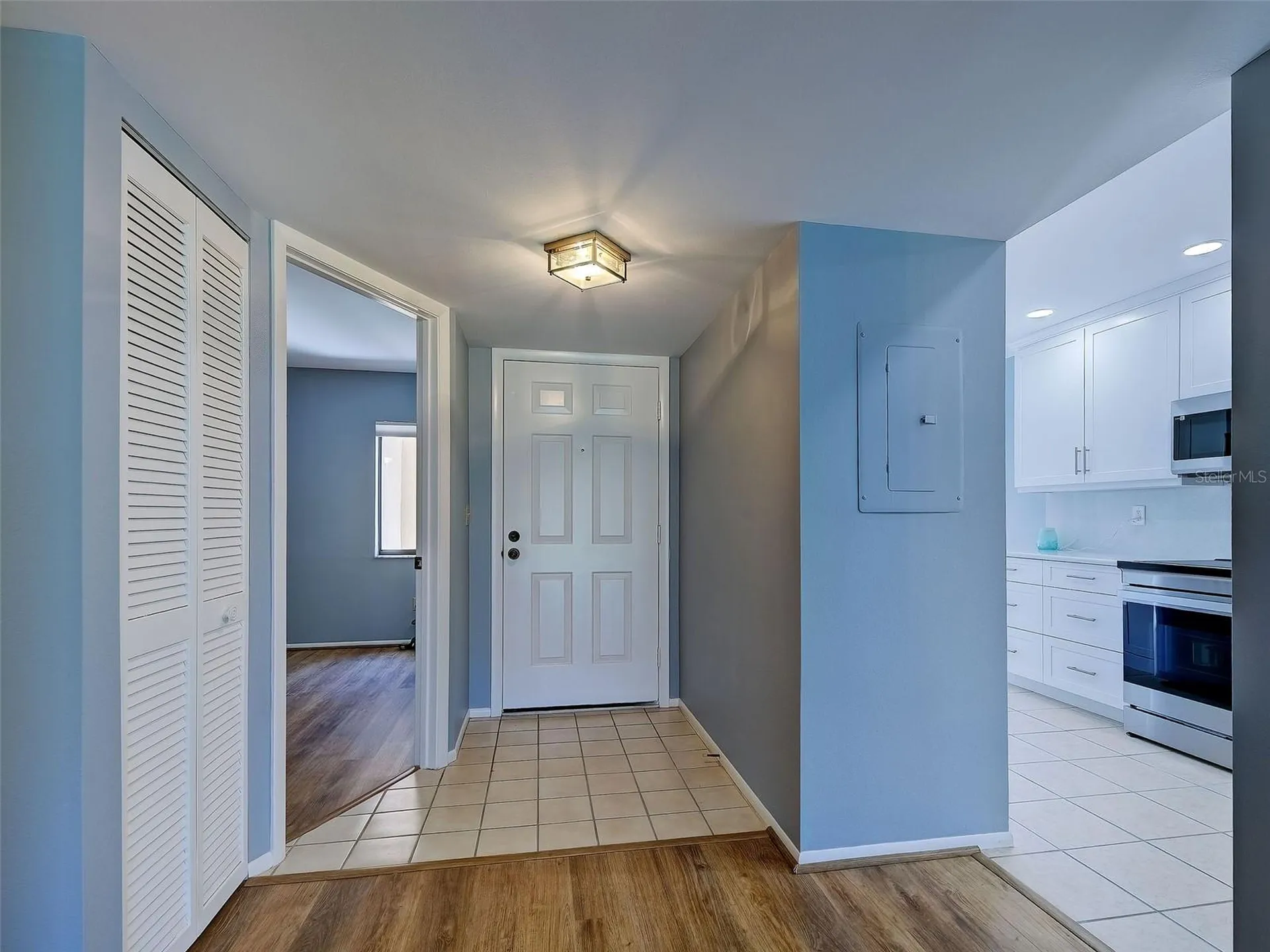 2004 Longpointe Circle Venice FL 34293