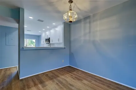 2004 Longpointe Circle Venice FL 34293