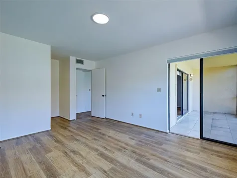 2004 Longpointe Circle Venice FL 34293