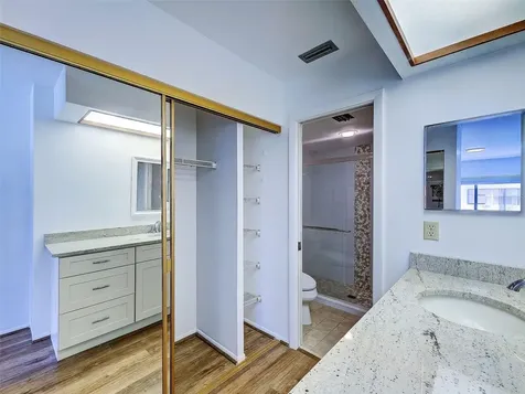 2004 Longpointe Circle Venice FL 34293