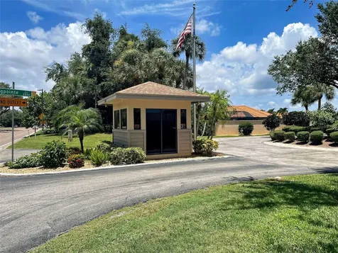 2004 Longpointe Circle Venice FL 34293