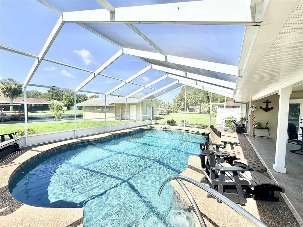 305 W Delaware Street Tavares FL 32778