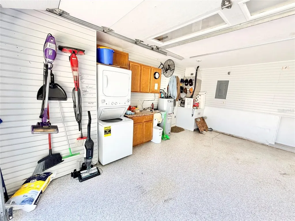 305 W Delaware Street Tavares FL 32778