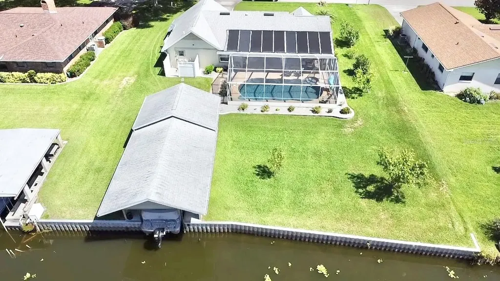 305 W Delaware Street Tavares FL 32778