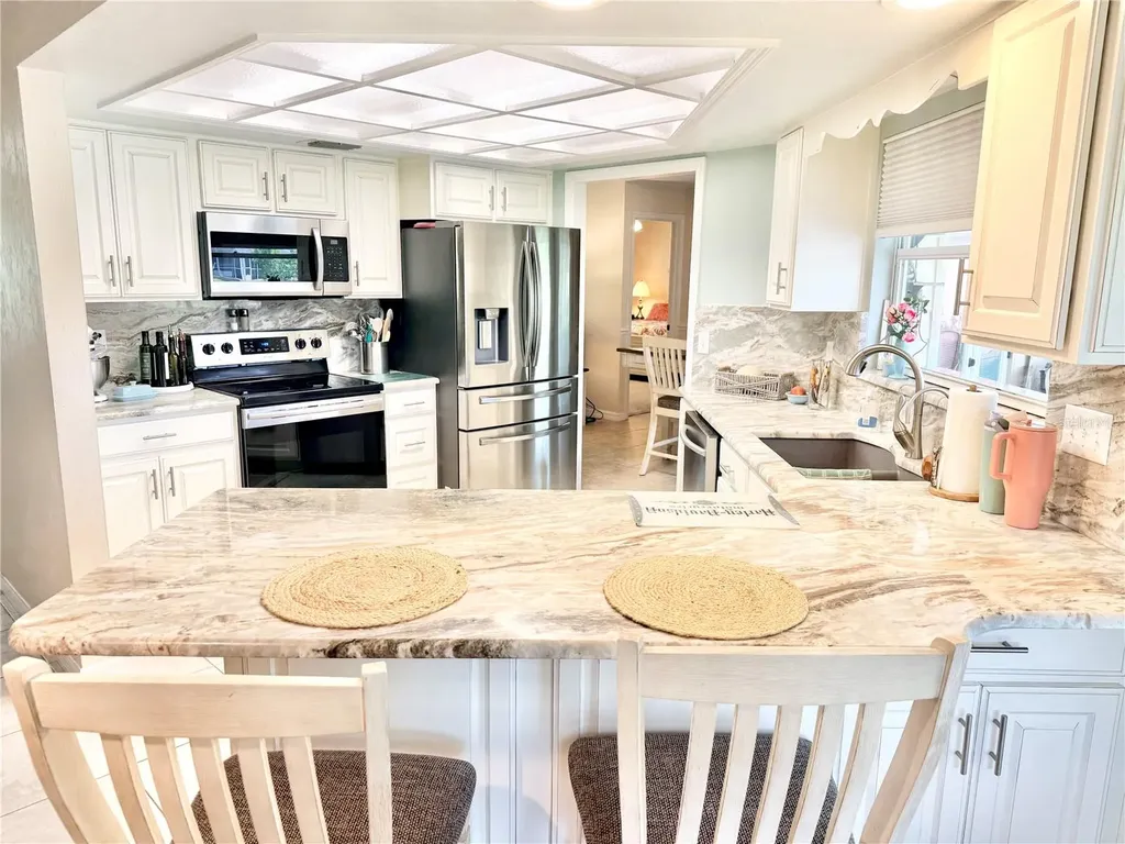 305 W Delaware Street Tavares FL 32778