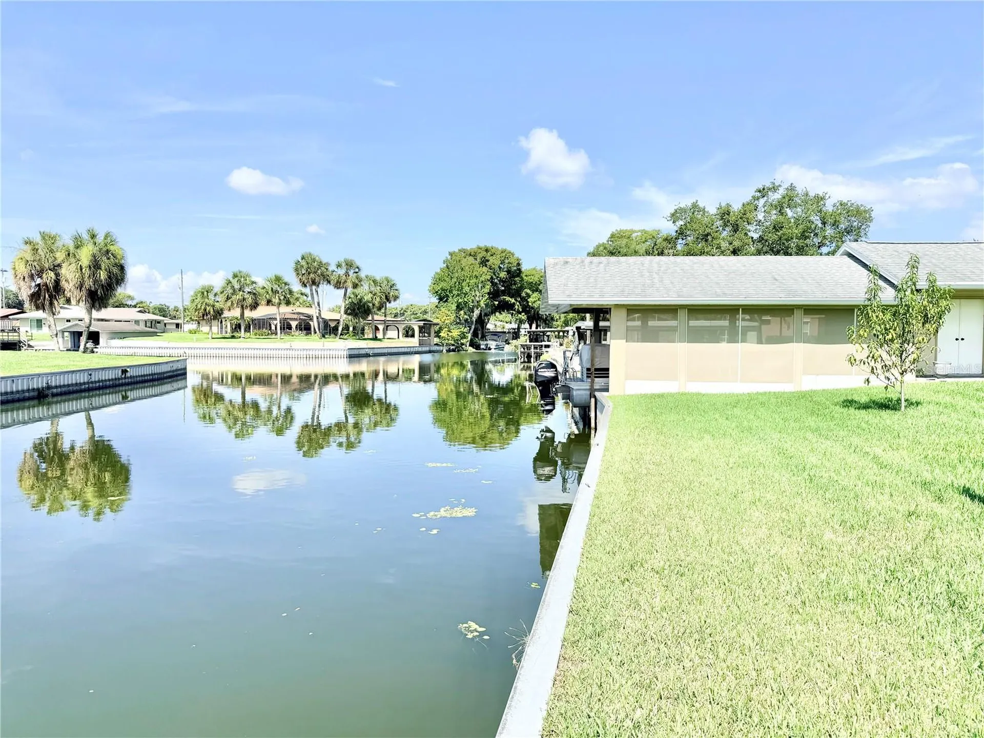 305 W Delaware Street Tavares FL 32778