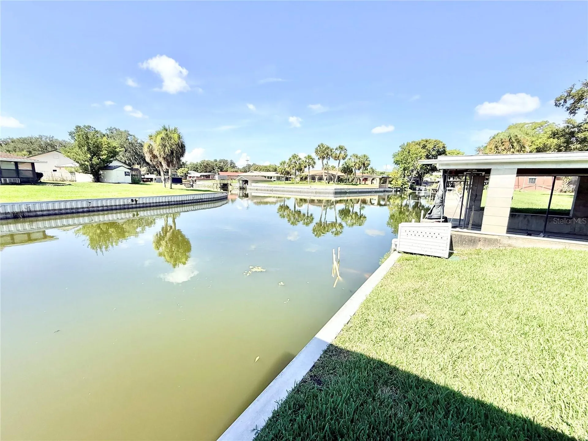 305 W Delaware Street Tavares FL 32778