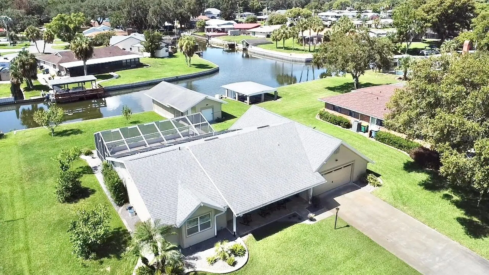 305 W Delaware Street Tavares FL 32778
