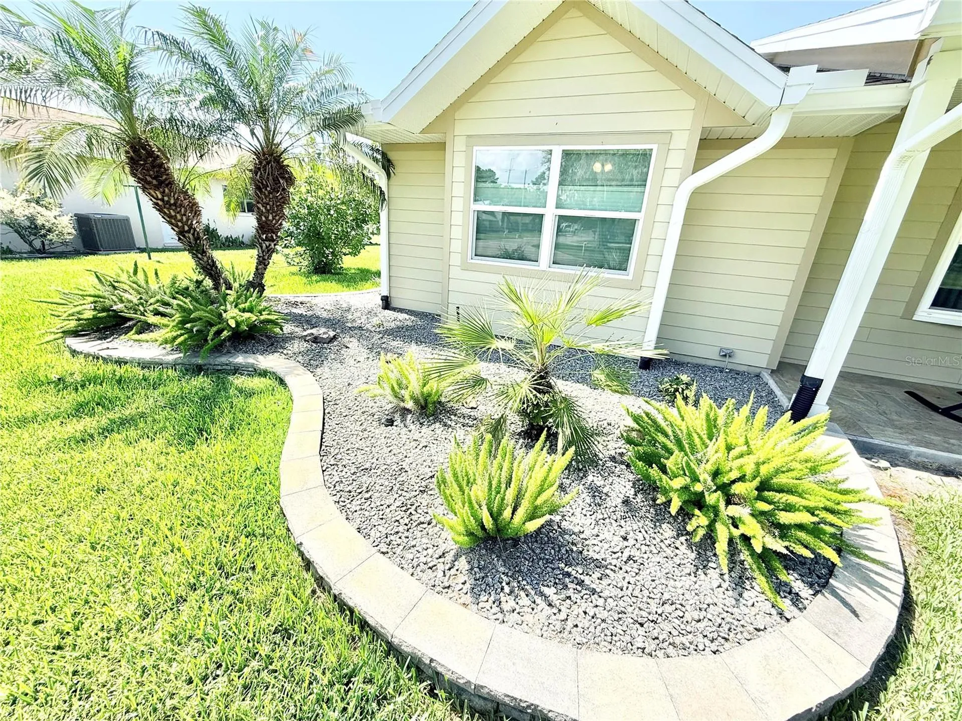 305 W Delaware Street Tavares FL 32778