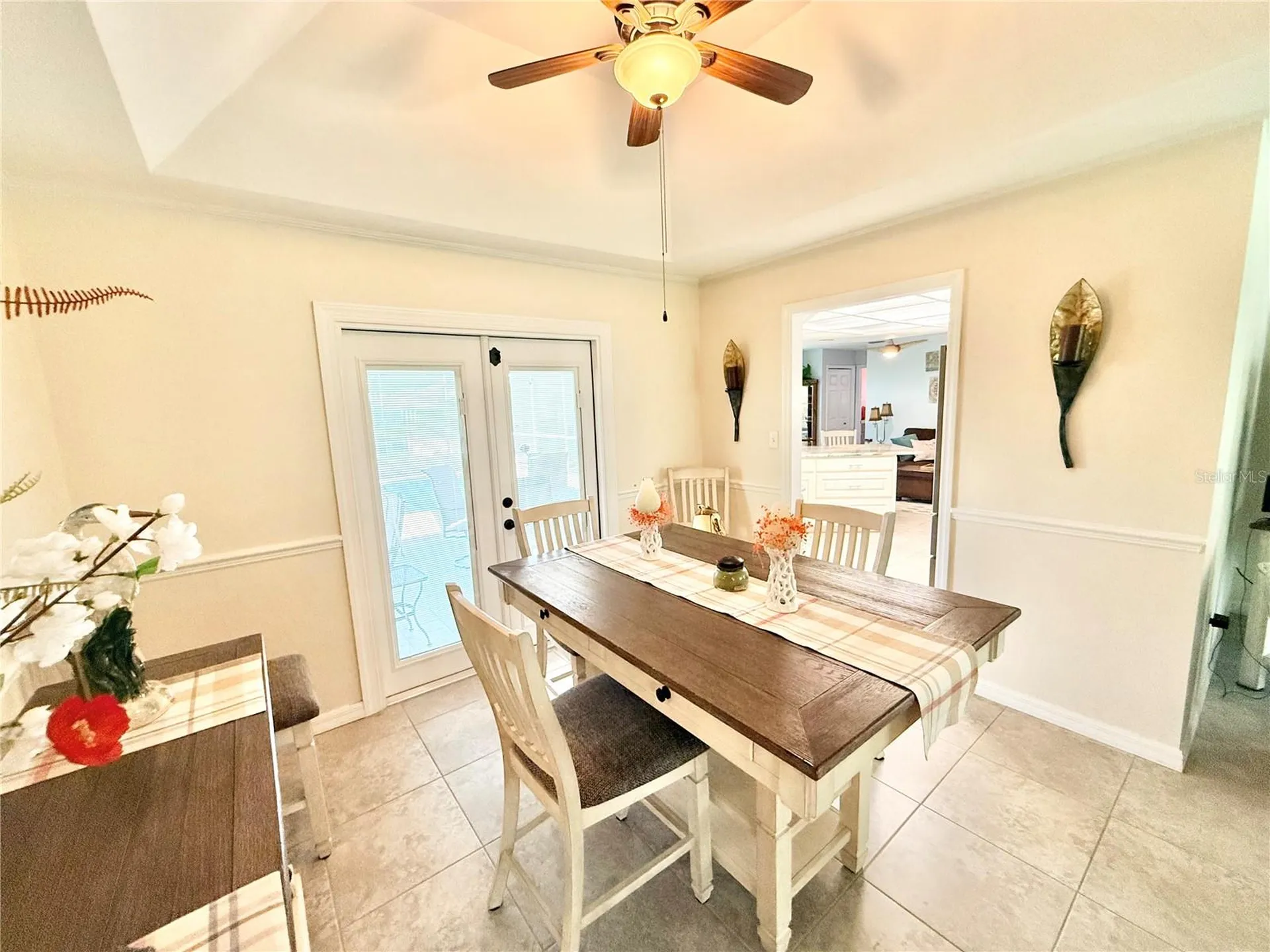 305 W Delaware Street Tavares FL 32778