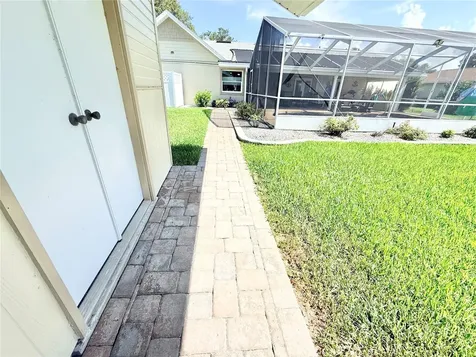 305 W Delaware Street Tavares FL 32778