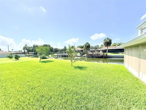 305 W Delaware Street Tavares FL 32778