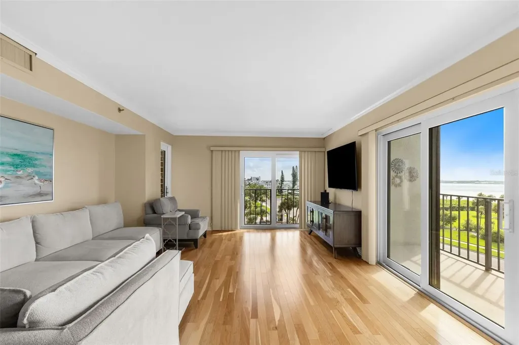 1480 Gulf Boulevard Clearwater Beach FL 33767