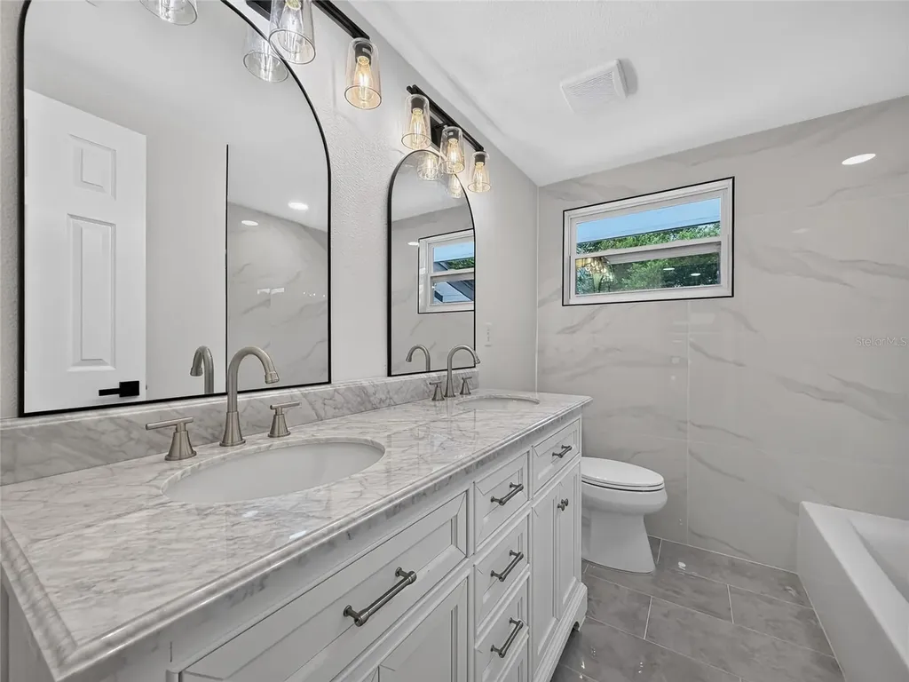 3629 S Crystal Lake Drive Orlando FL 32806