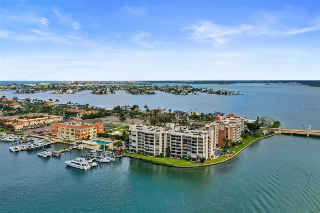 450 Treasure Island Causeway Treasure Island FL 33706