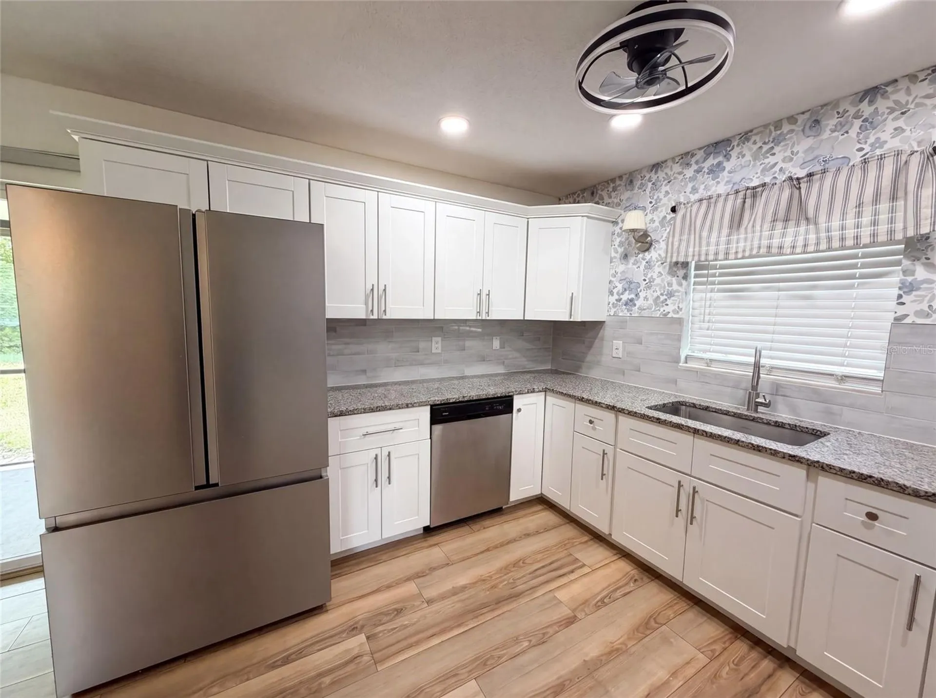 2242 E Dana Drive Deltona FL 32738