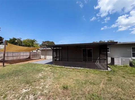 2242 E Dana Drive Deltona FL 32738