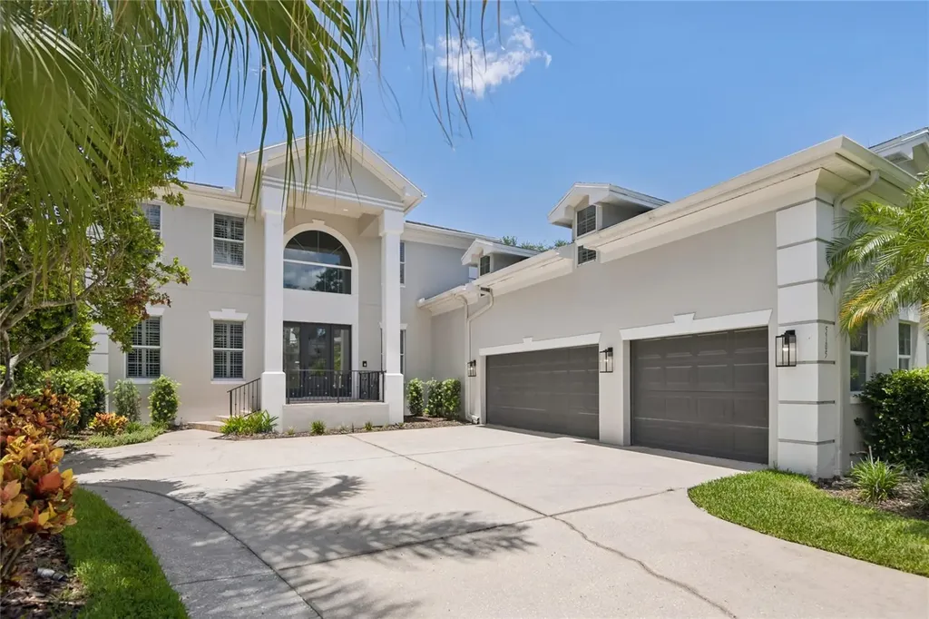 5105 W Neptune Way Tampa FL 33609
