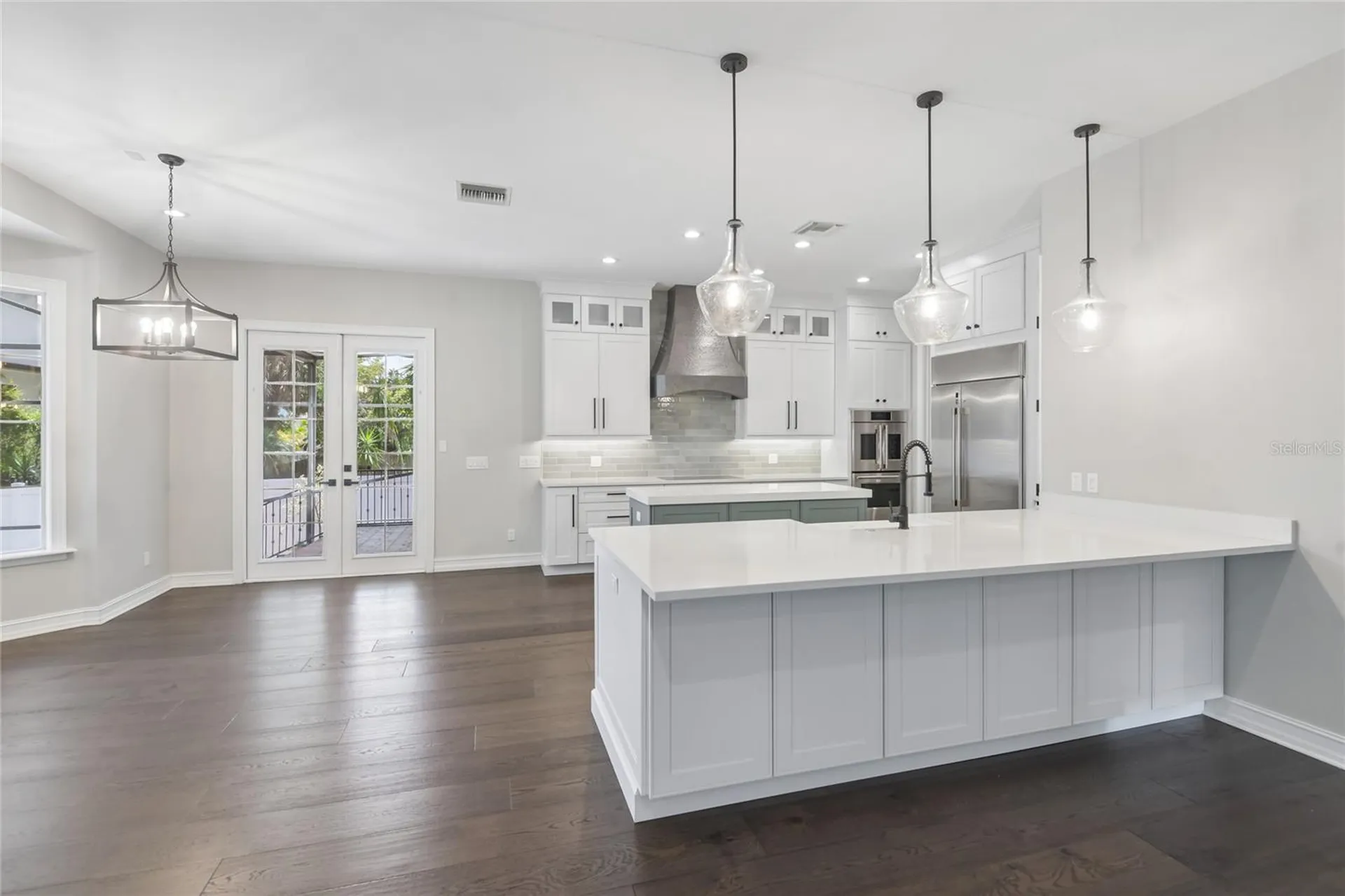 5105 W Neptune Way Tampa FL 33609