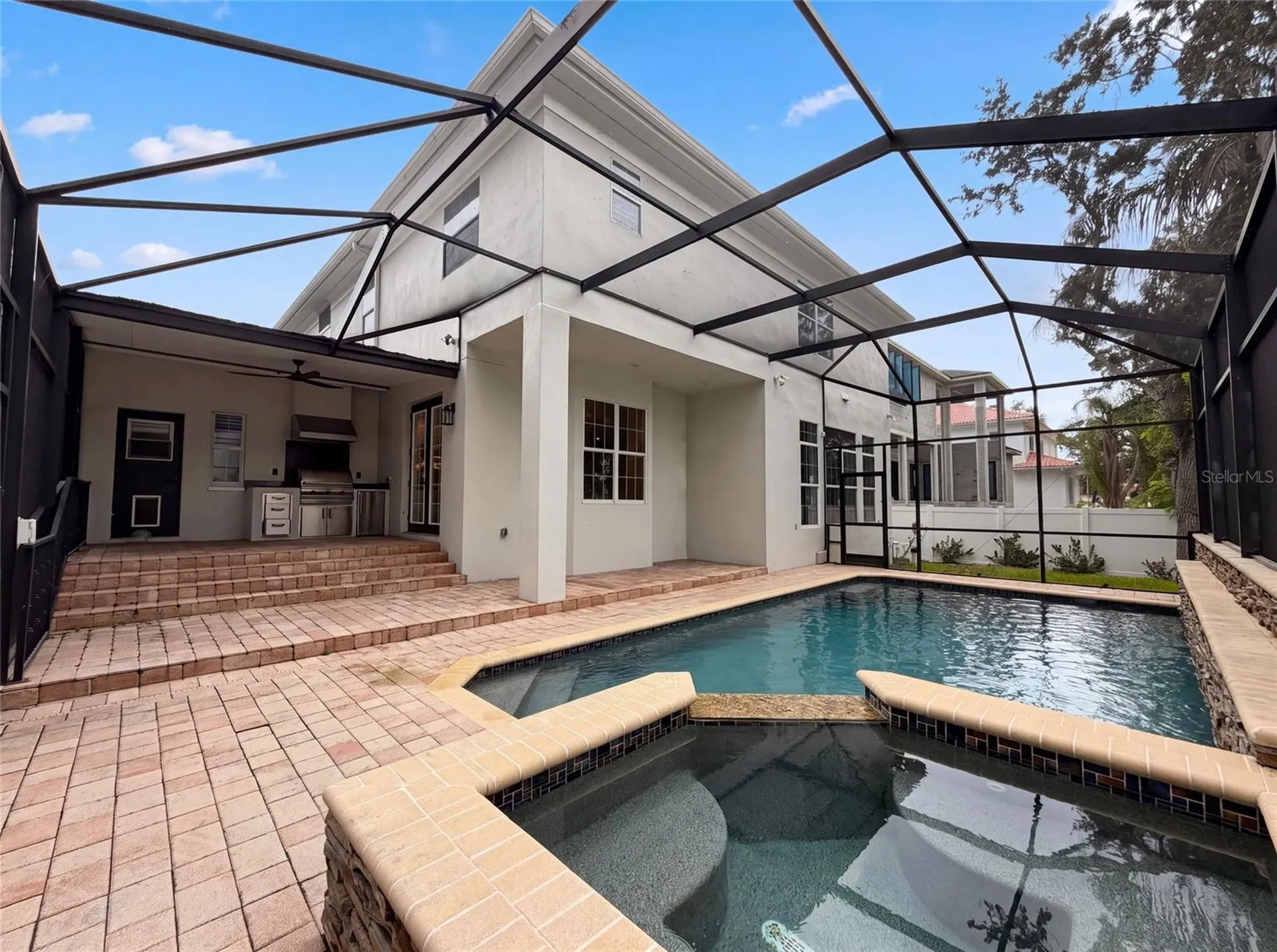 5105 W Neptune Way Tampa FL 33609