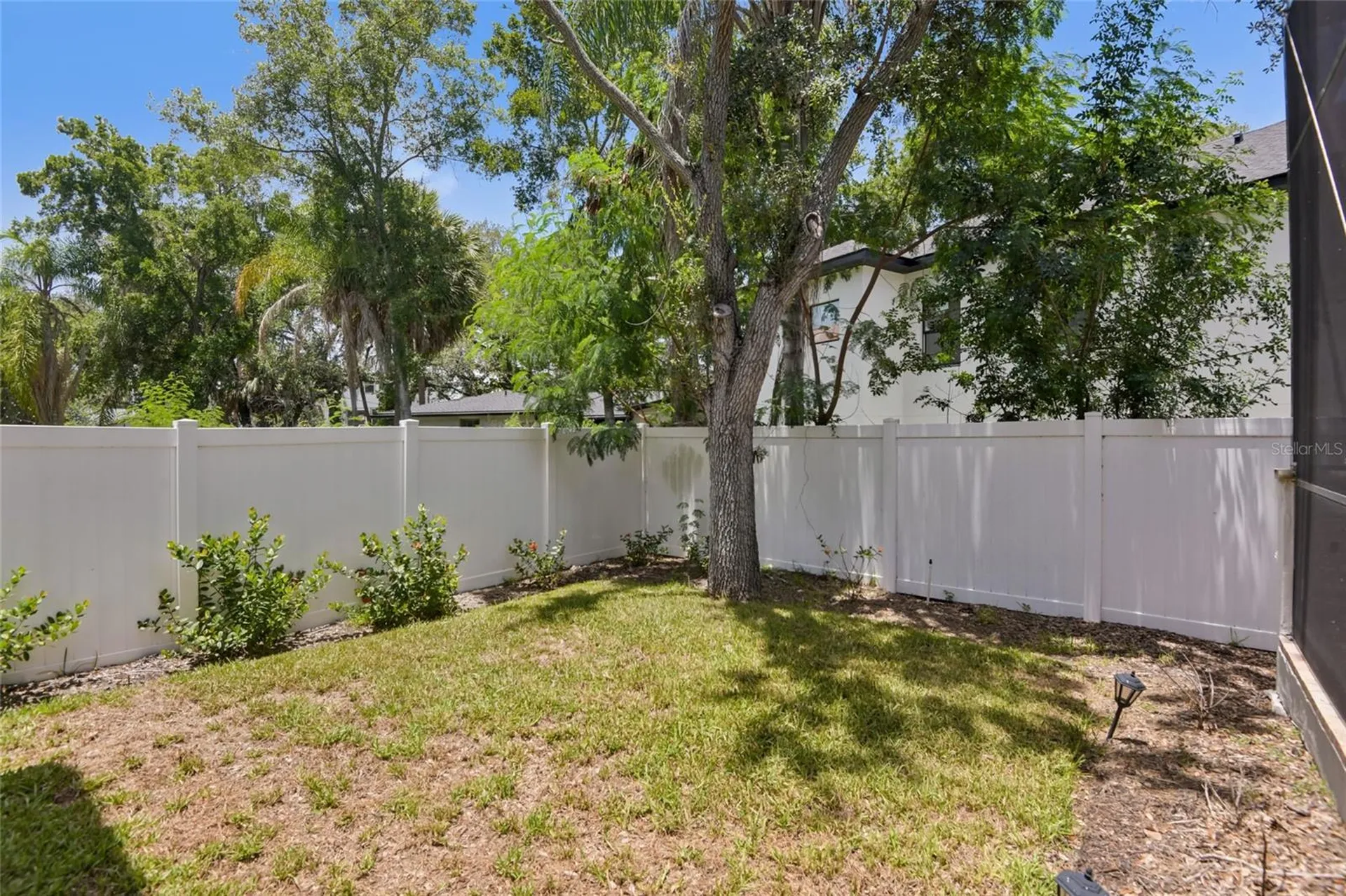 5105 W Neptune Way Tampa FL 33609