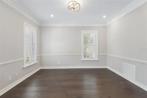 5105 W Neptune Way Tampa FL 33609