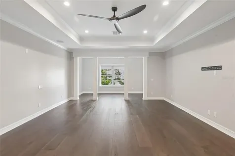 5105 W Neptune Way Tampa FL 33609