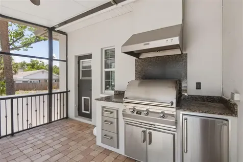 5105 W Neptune Way Tampa FL 33609