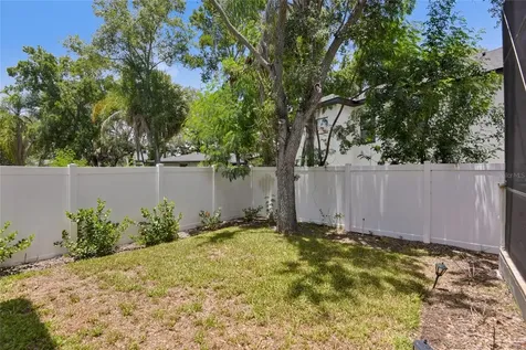5105 W Neptune Way Tampa FL 33609