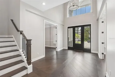 5105 W Neptune Way Tampa FL 33609