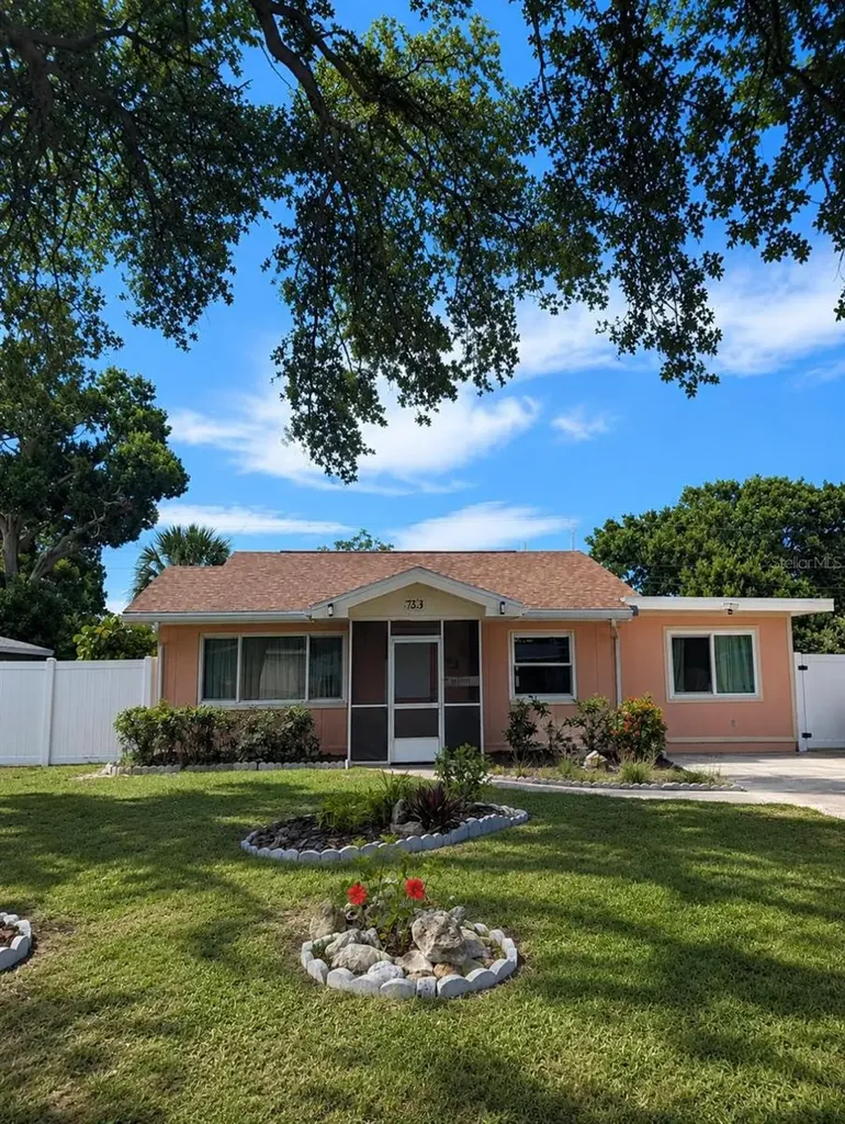 733 Laurel Avenue Venice FL 34285