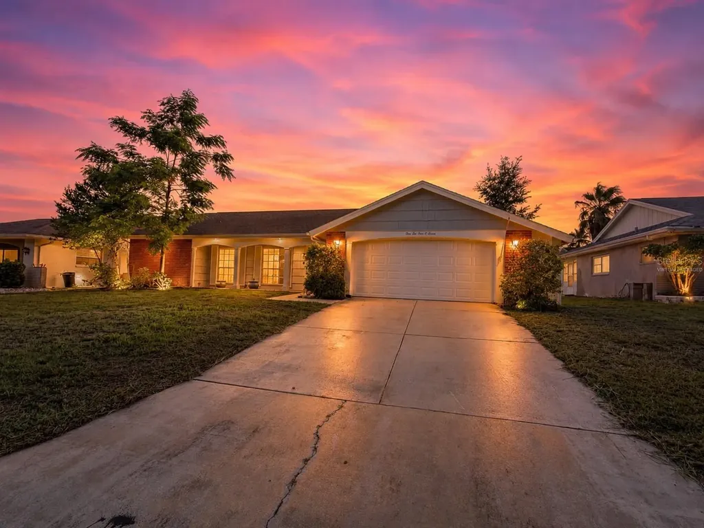 12407 Weatherstone Row Hudson FL 34667