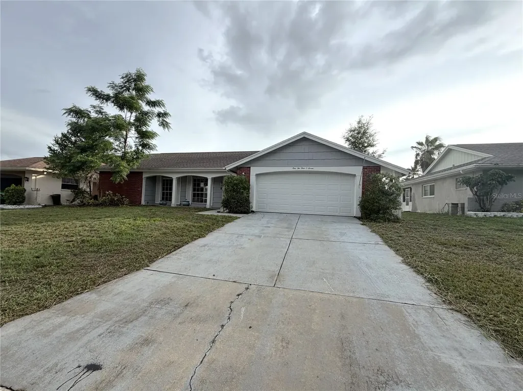 12407 Weatherstone Row Hudson FL 34667