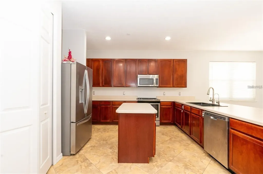9763 Moss Rose Way Orlando FL 32832