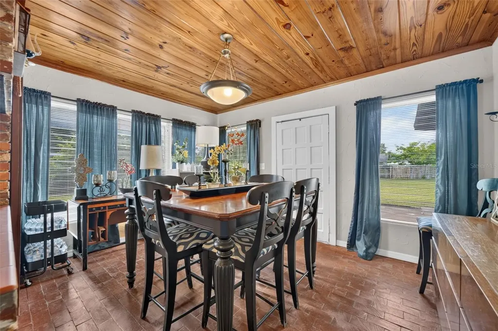 224 W Pierce Avenue Orlando FL 32809