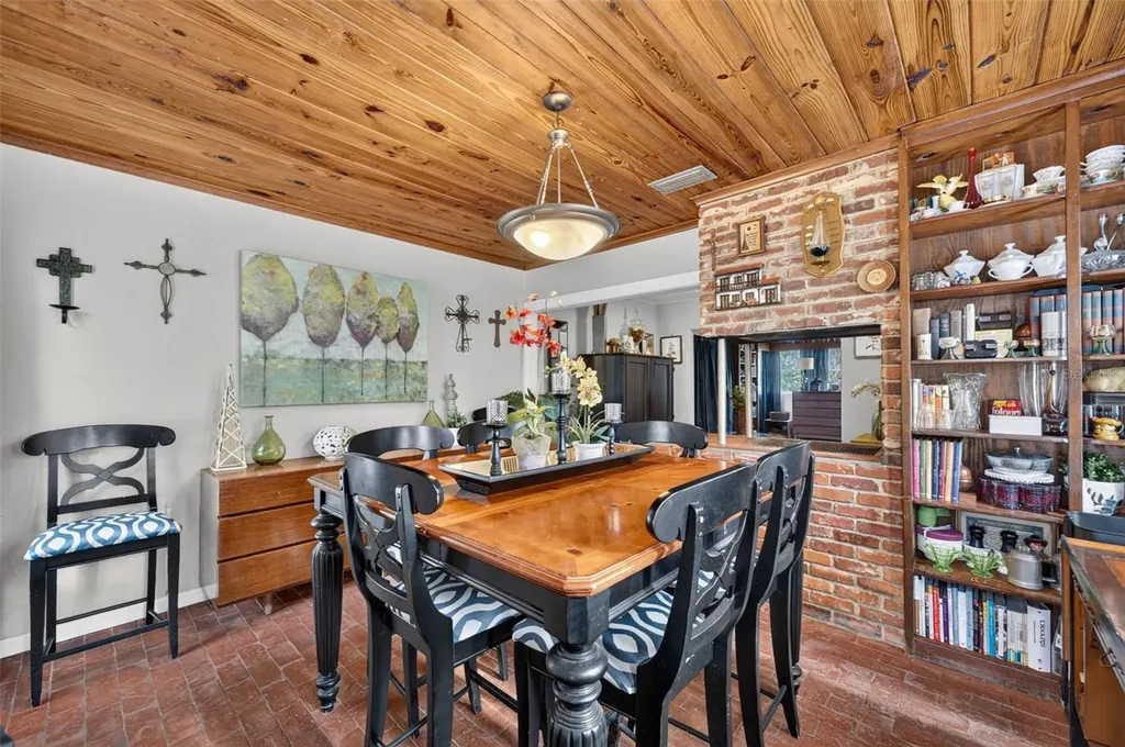 224 W Pierce Avenue Orlando FL 32809