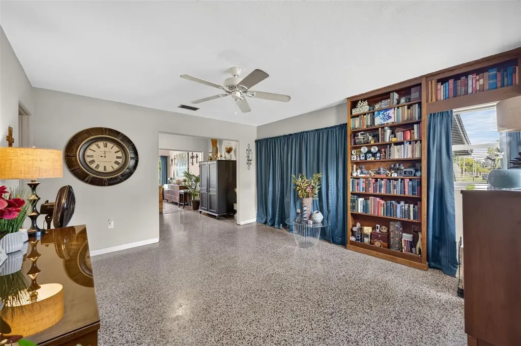 224 W Pierce Avenue Orlando FL 32809