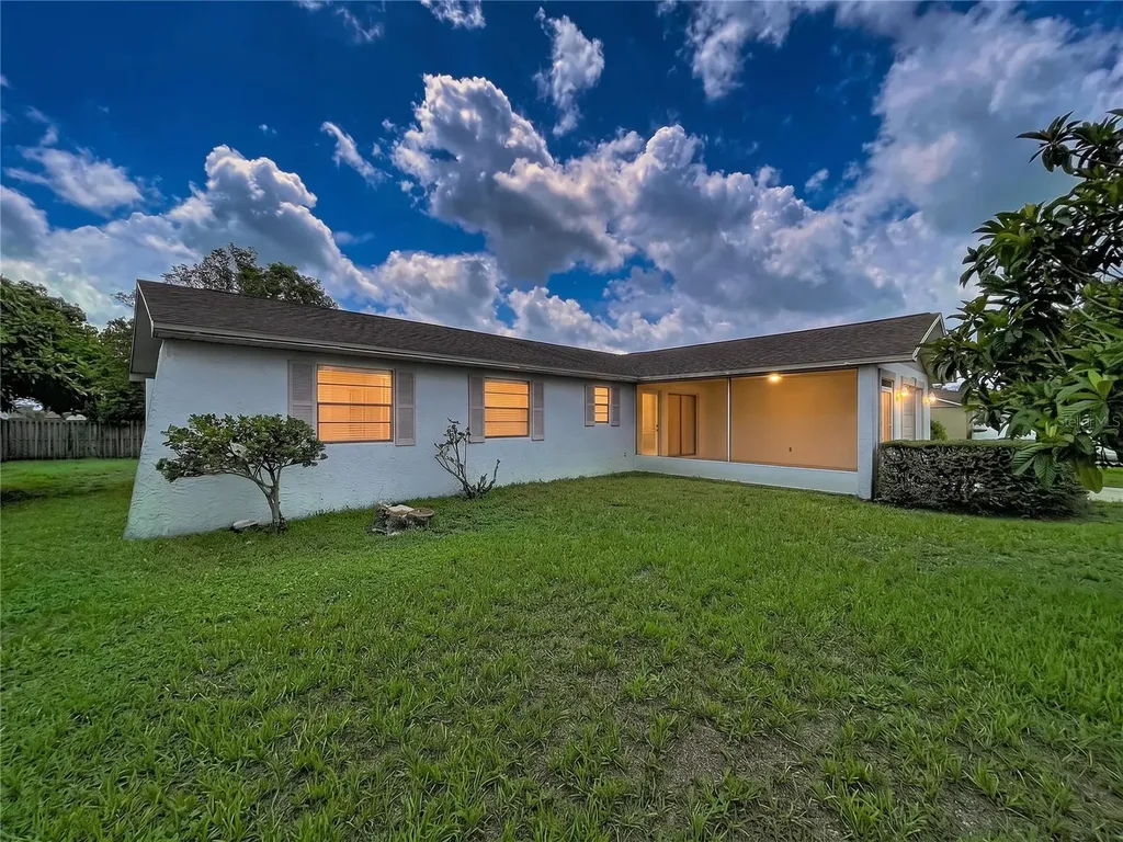 12132 Shadow Ridge Boulevard Hudson FL 34669