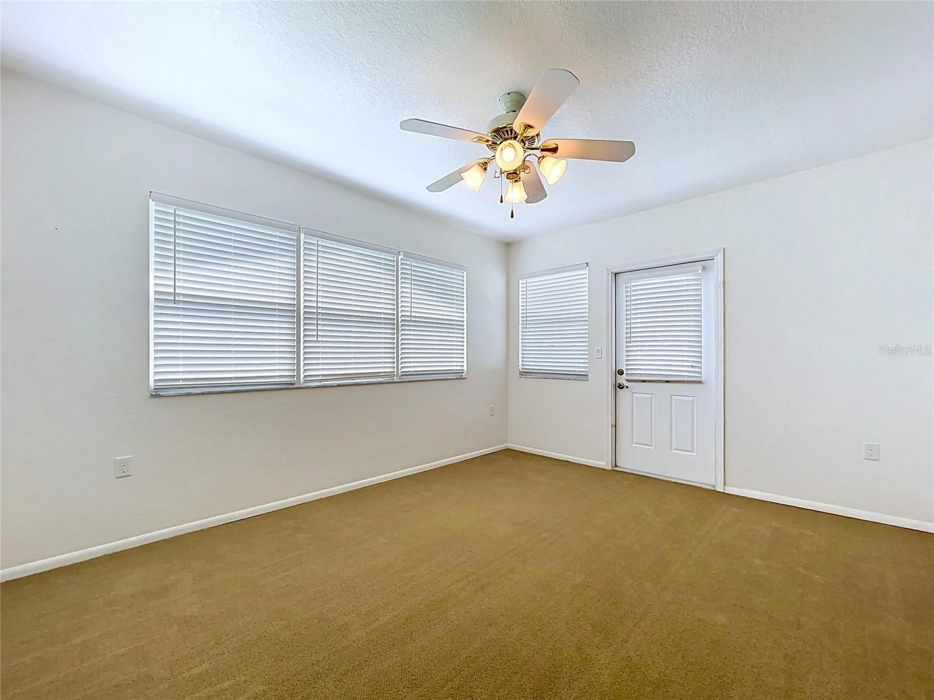 12132 Shadow Ridge Boulevard Hudson FL 34669