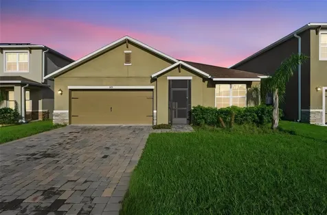 895 Lazio Circle Debary FL 32713