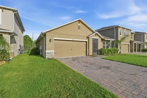 895 Lazio Circle Debary FL 32713